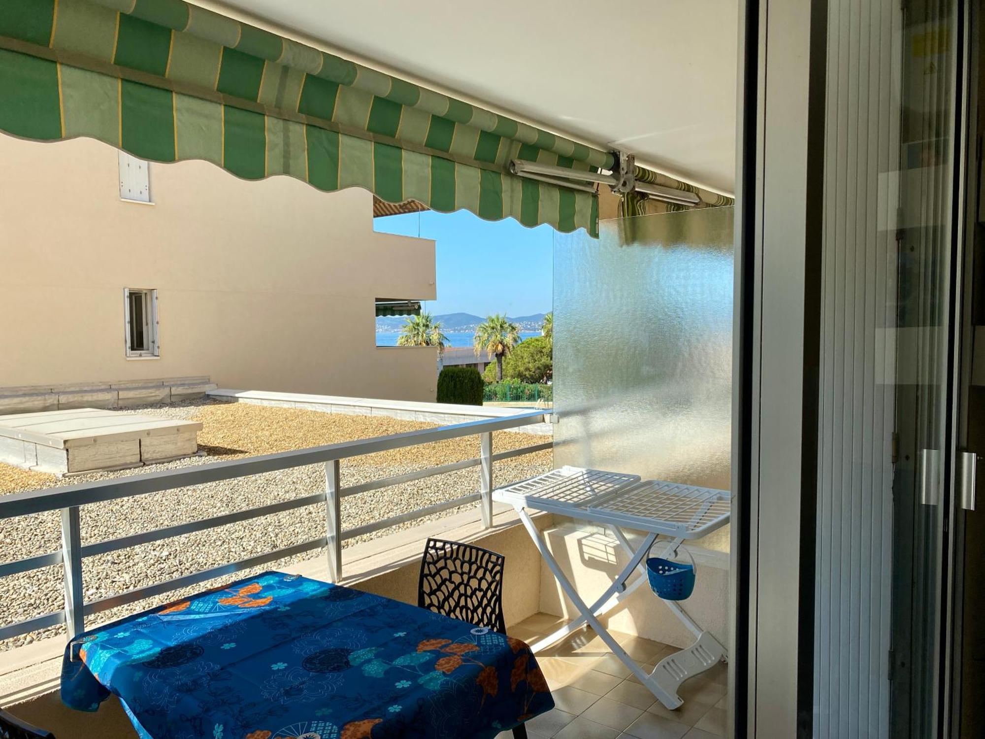 Studio 127, Vue Mer Et Piscine, Port Santa Lucia Saint-Raphaël Εξωτερικό φωτογραφία